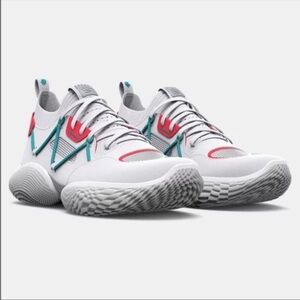 New in box Under Armour Curry Flow White Daiquiri size 5.5 women 4 men